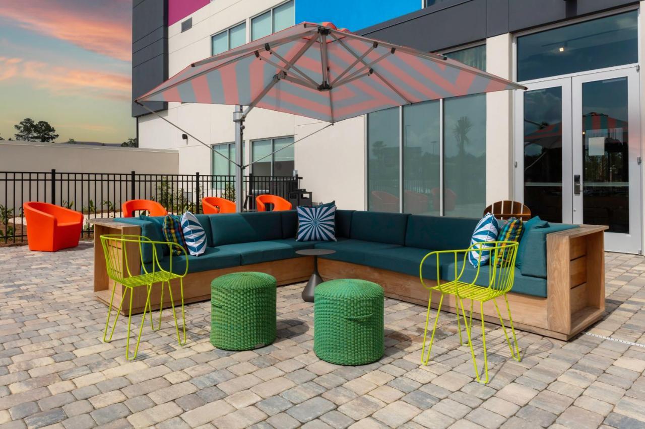Aloft Savannah Airport Exterior photo